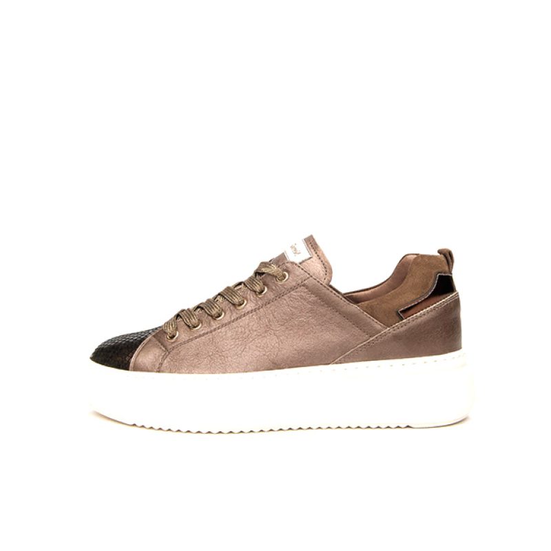 Sneaker Donna in pelle laminata